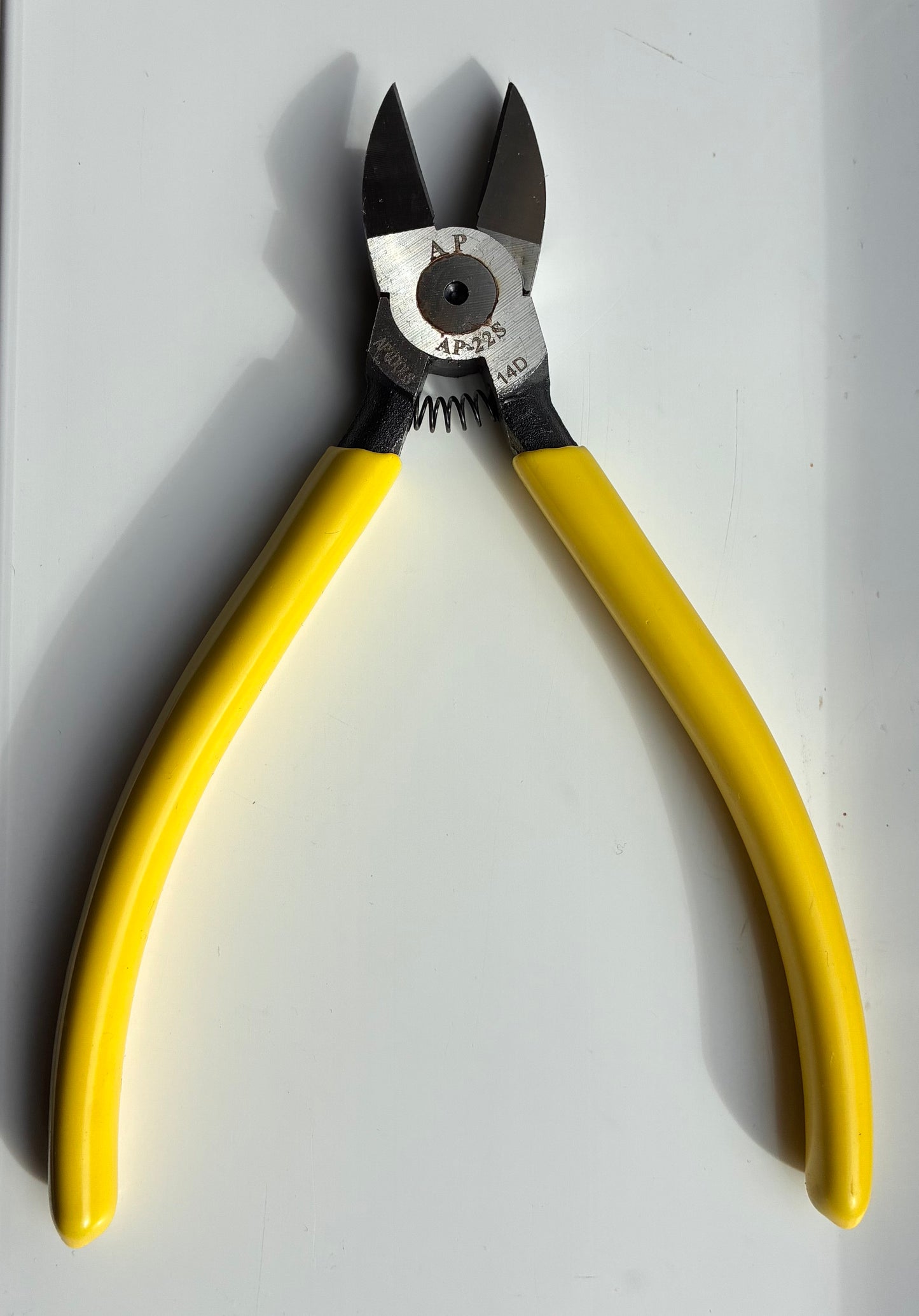 Wire cutters