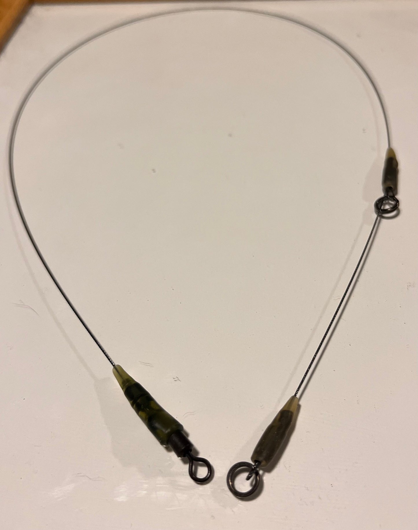 Titanium Pike trace 20", Green sleeves no hooks x 3