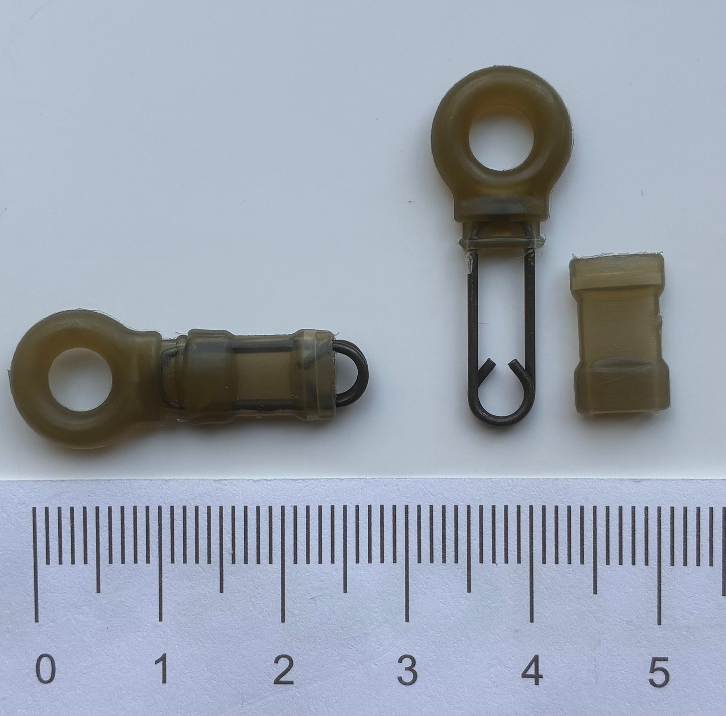 Run ring with sleeved lead clip & large buffer bead