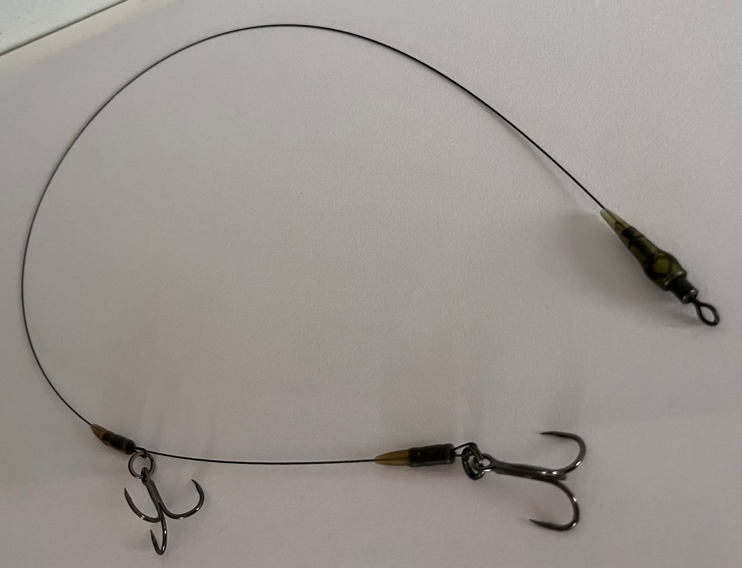 Titanium Pike trace 20", with hooks x 3